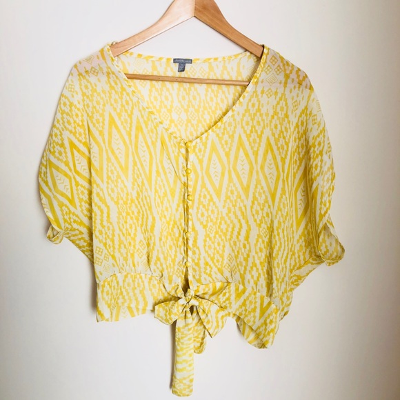 Charlotte Russe Tops - ❌SOLD❌ Charlotte Russe size Small